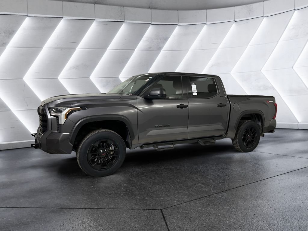 Used 2022 Gray Toyota SR5 image 3