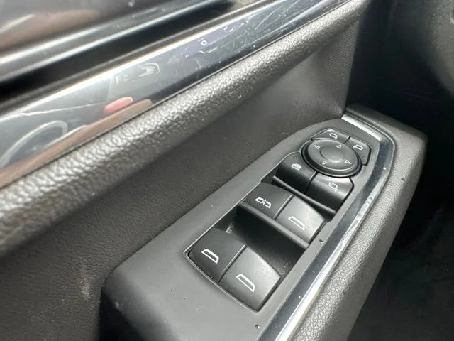 Used 2024 White Chevrolet LT image 22
