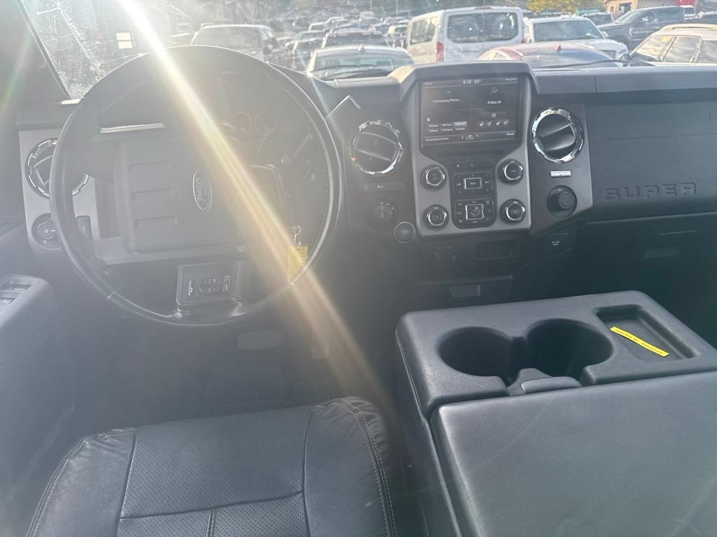 Used 2014 Oxford White Ford Lariat image 16