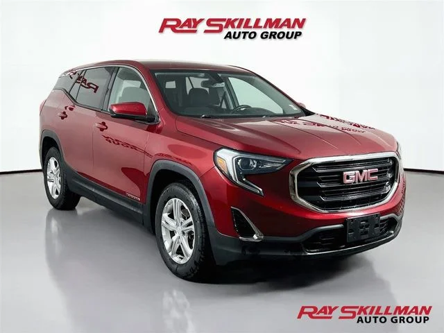 Used 2018 Red GMC SLE image 1