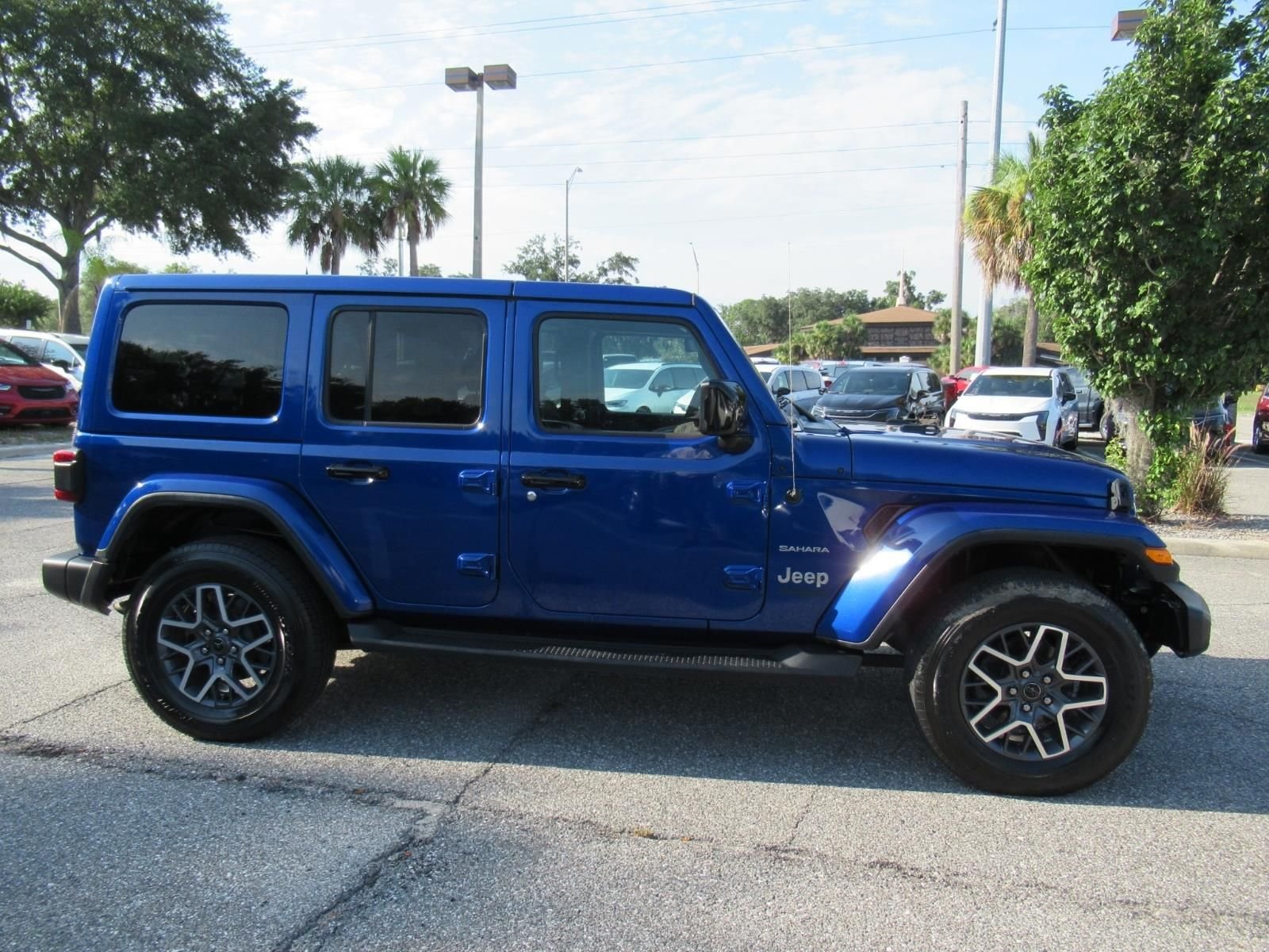 Used 2018 Blue Jeep Unlimited Sahara image 2