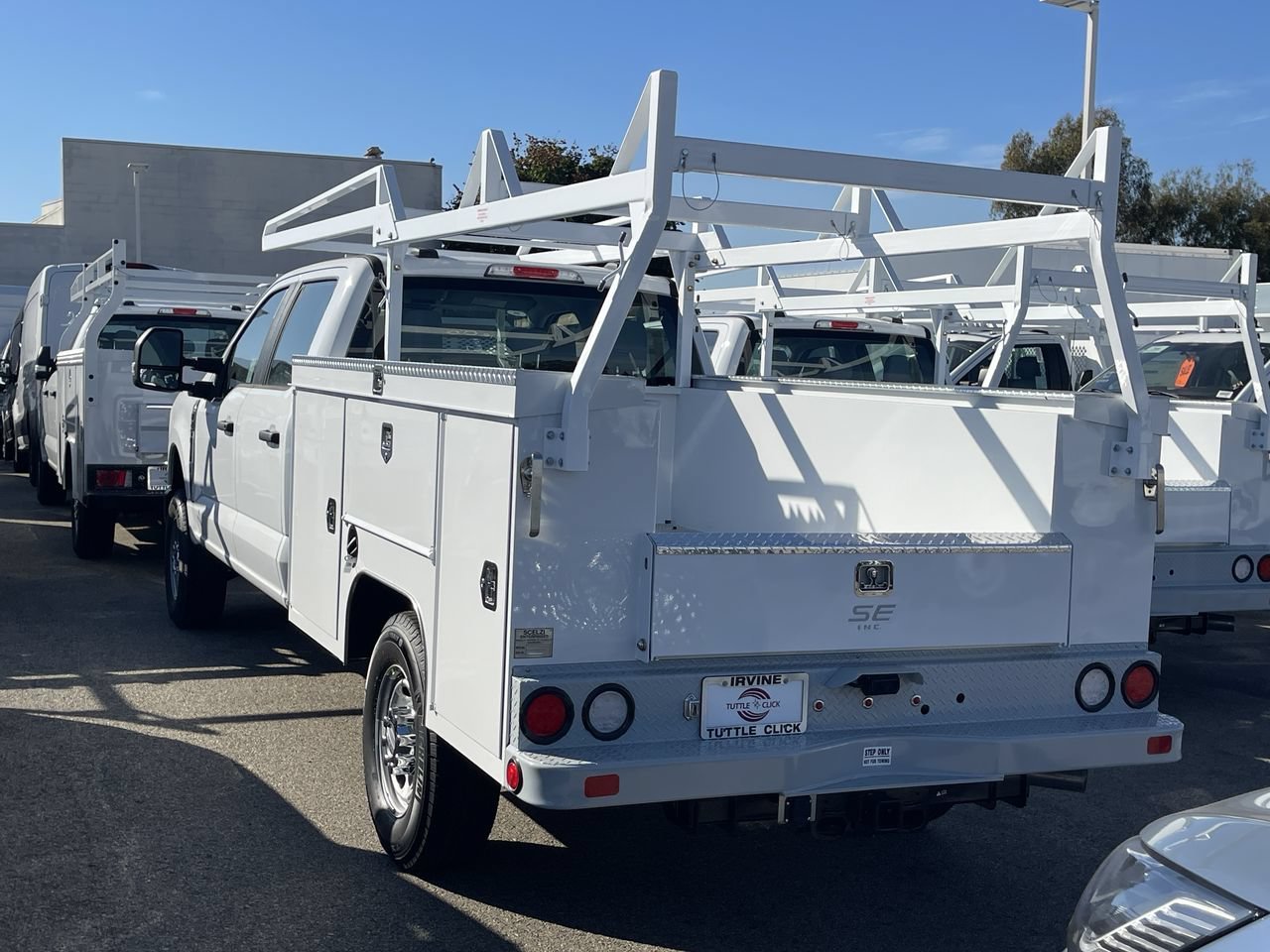 New 2026 Oxford White Ford XL image 4