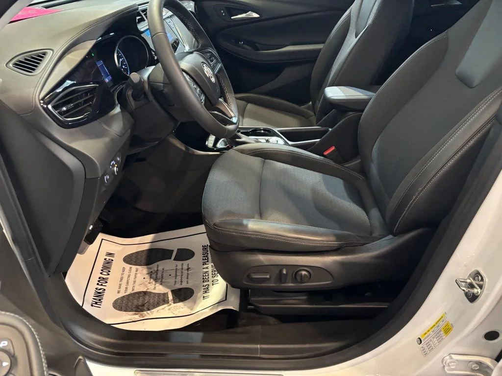 Used 2023 Summit White Buick Preferred image 18