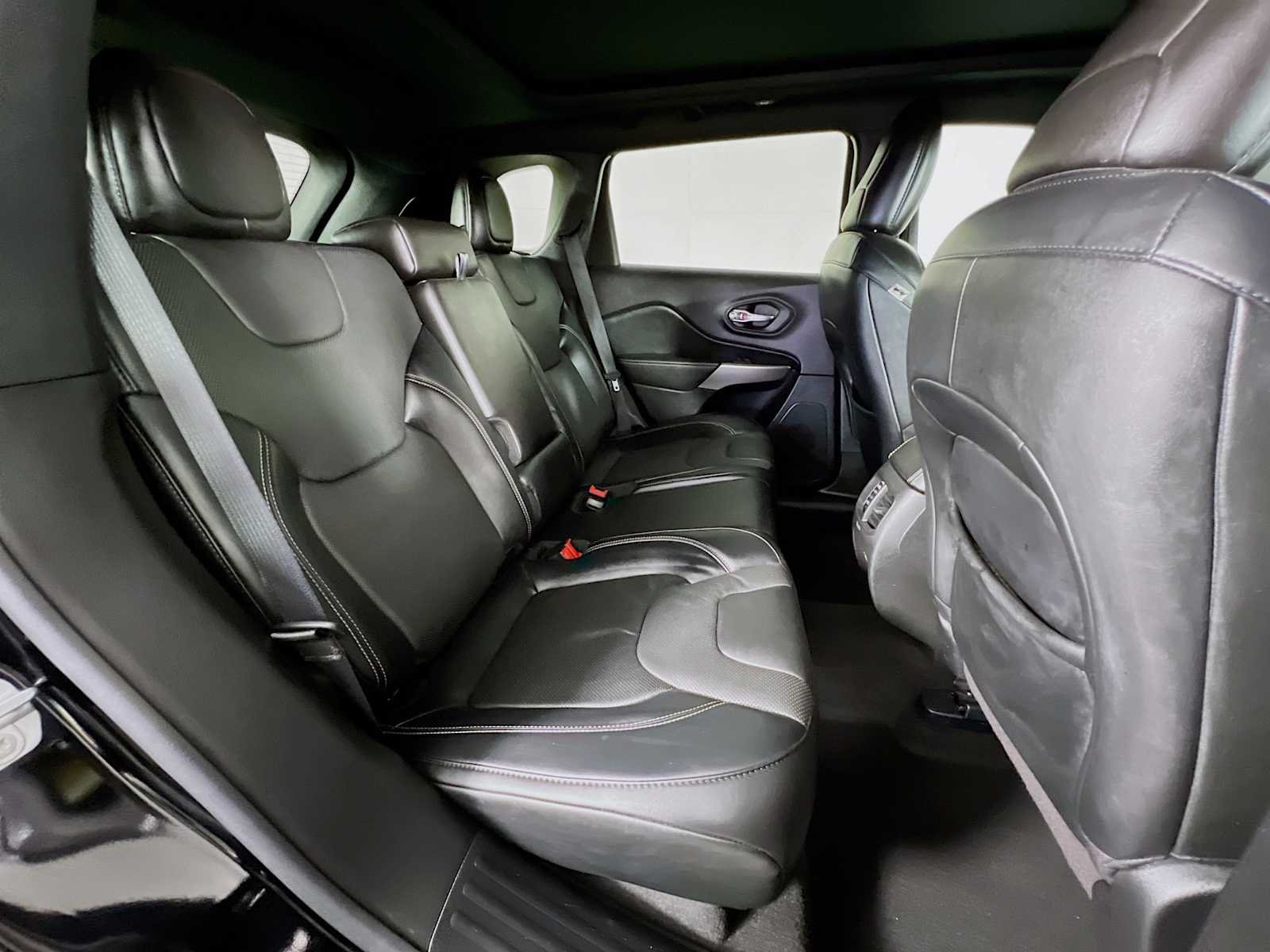 Used 2021 Diamond Black Crystal Pearlcoat Jeep 80th Anniversary image 29