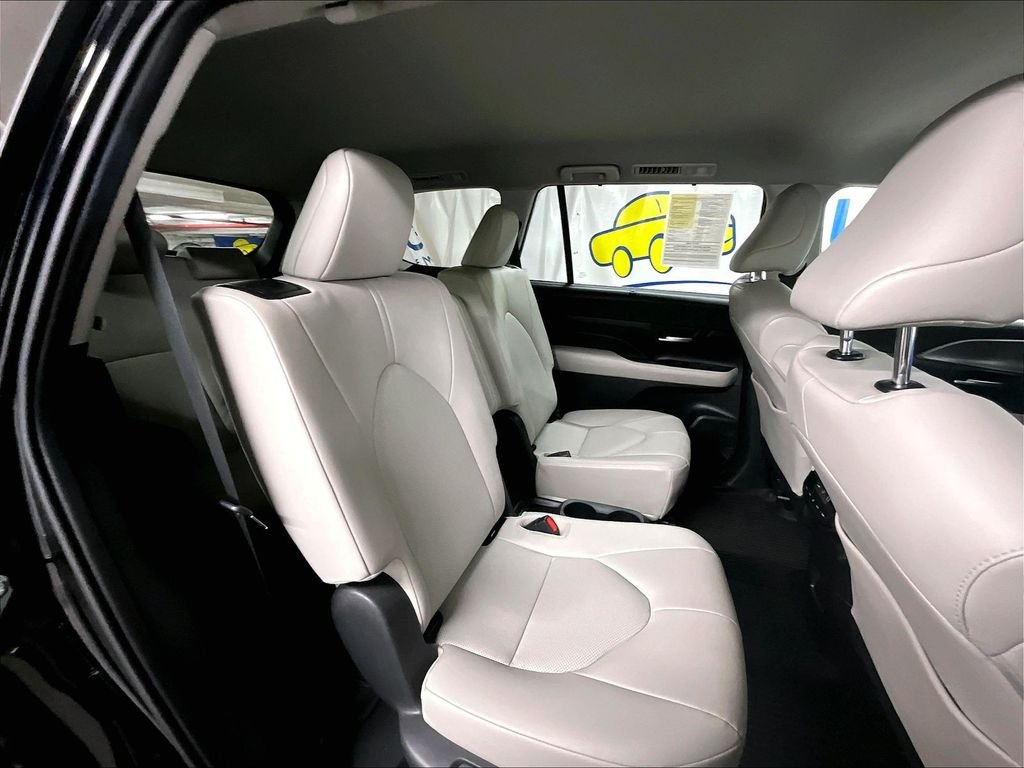 Used 2024 Black Toyota XLE image 16