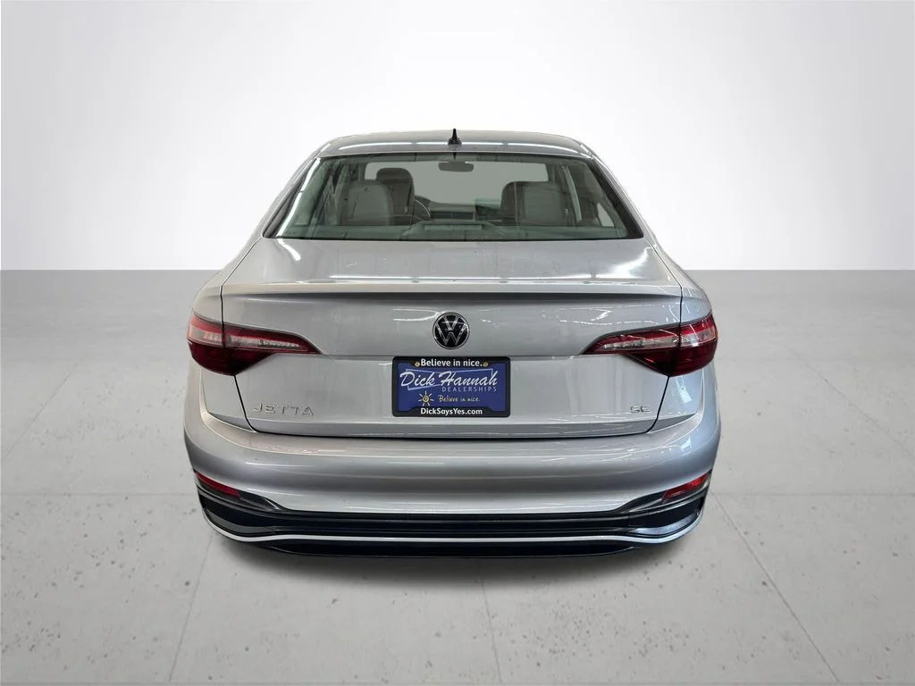 Used 2024 Silver Volkswagen 1.5T SE image 5