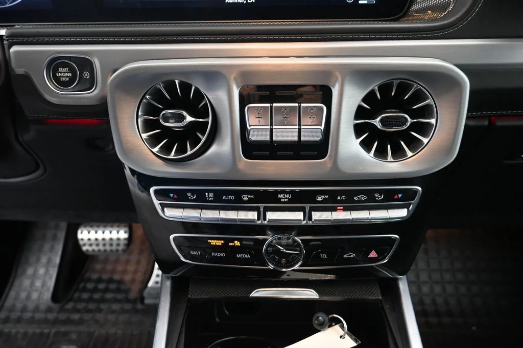 Used 2021 Gray Mercedes-Benz G 550 image 14
