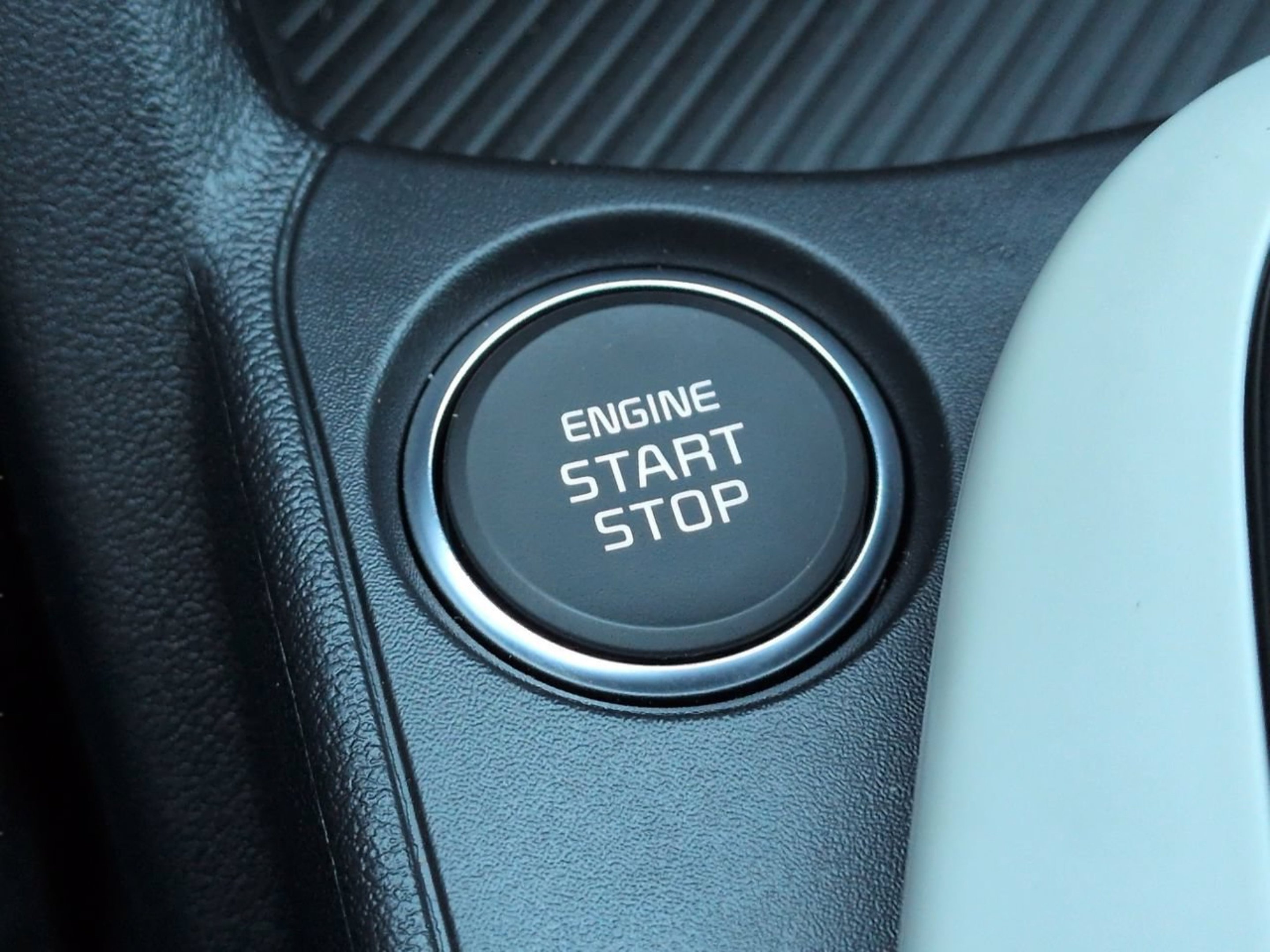 New 2026 Snow White Pearl Kia GT-Line image 25