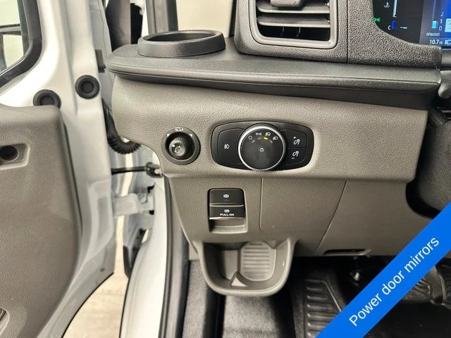New 2026 Oxford White Ford Passenger Van XLT image 34