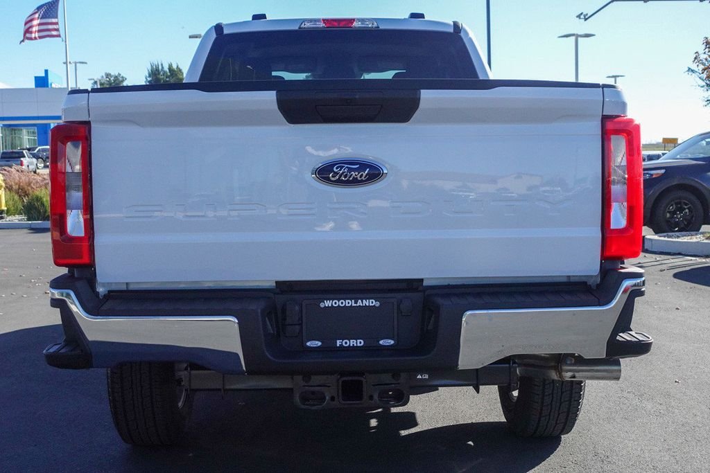 New 2026 Oxford White Ford F-250® XLT image 12