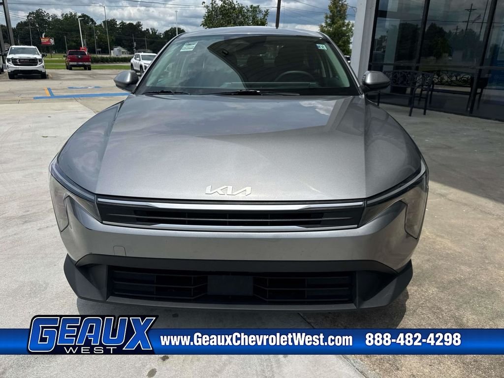 Used 2025 Gray Kia LXS image 6