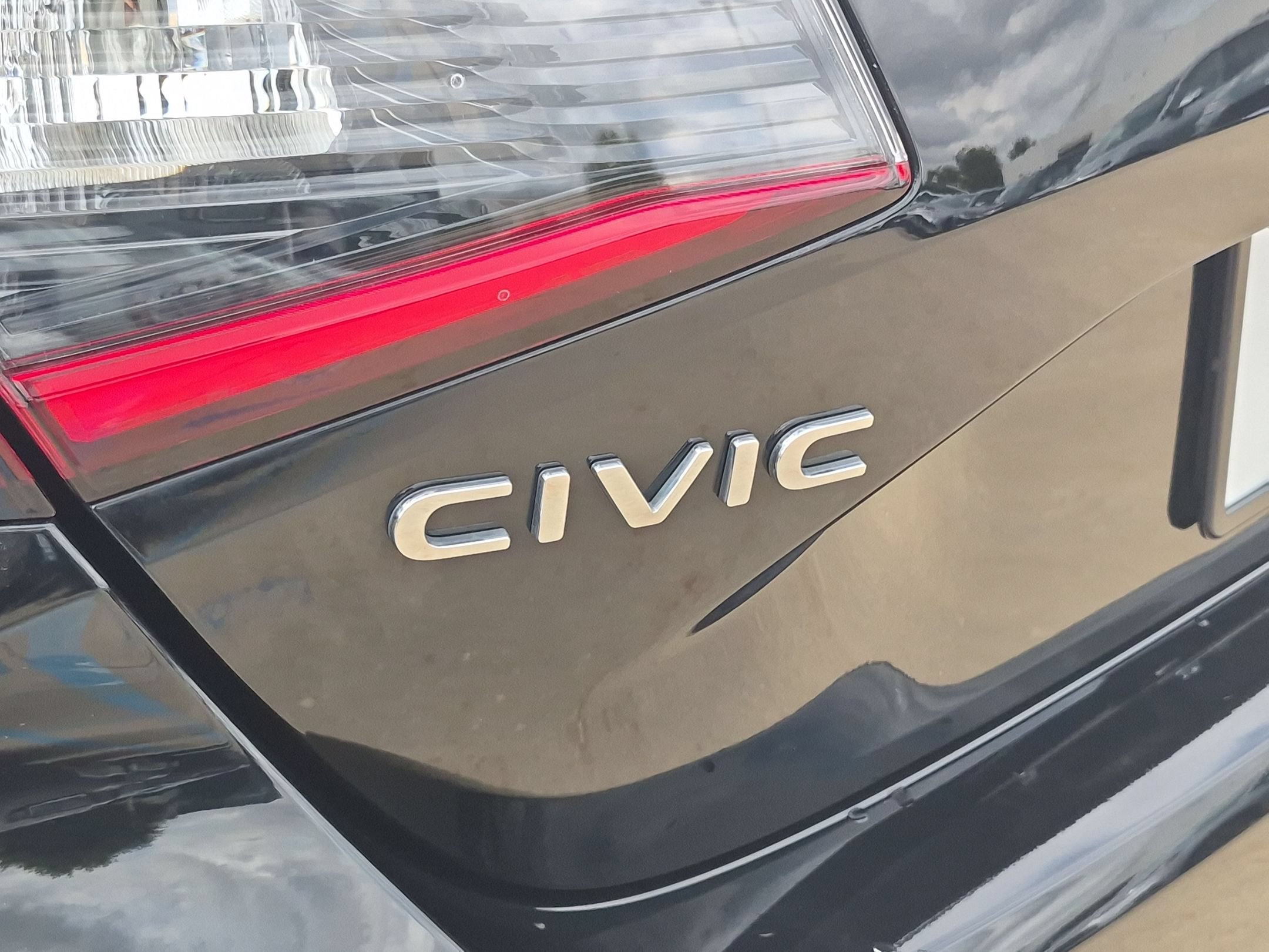 Certified Used 2024 Black Honda LX image 26