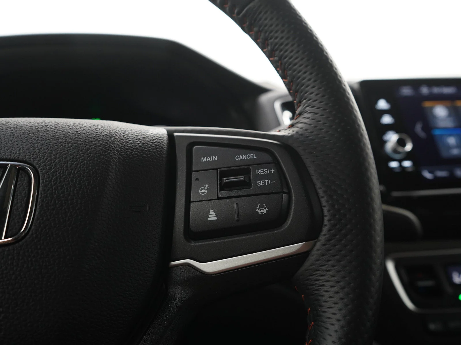 Used 2025 Sonic Gray Honda TrailSport+ image 26