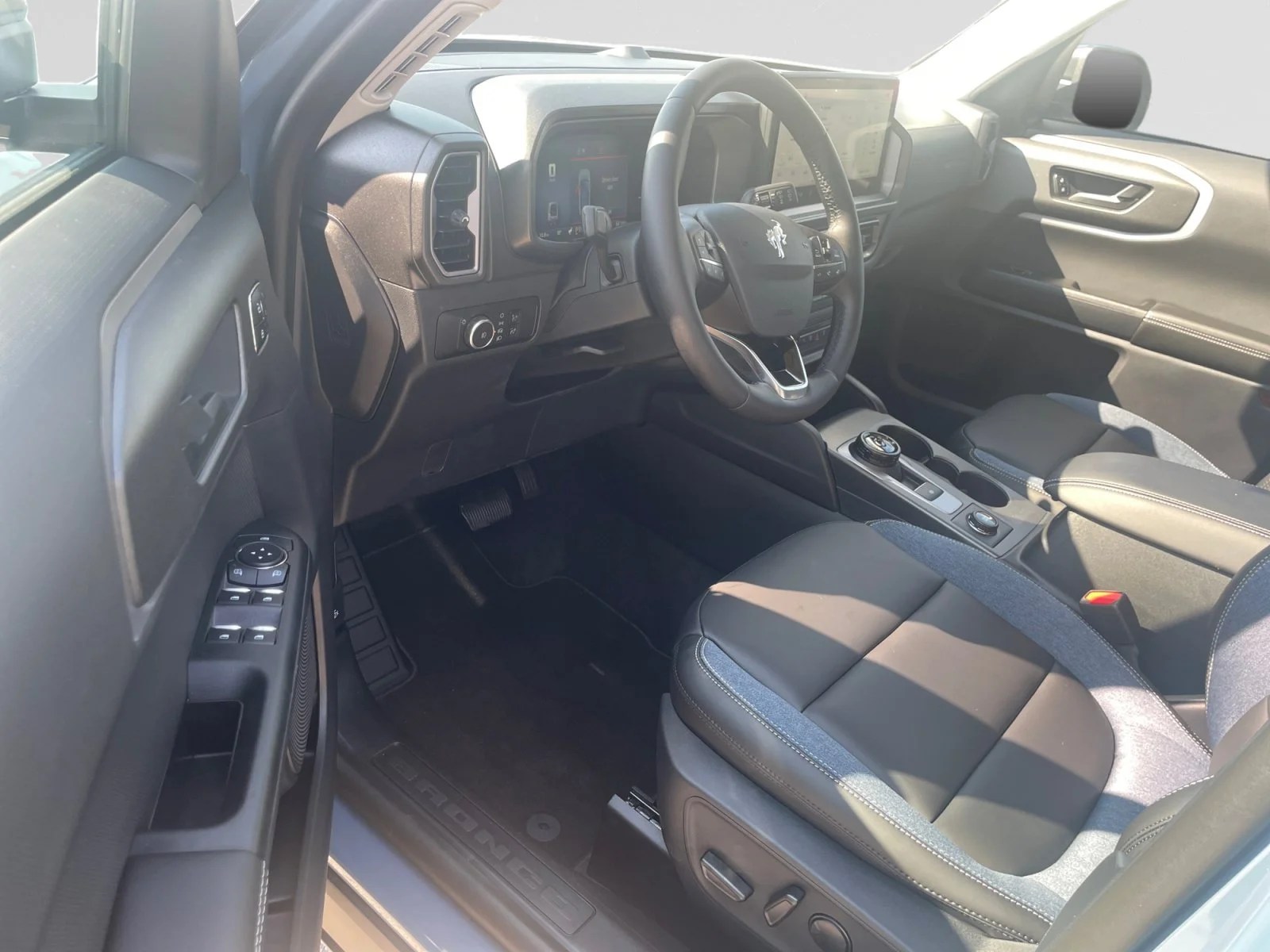 New 2026 Azure Grey Metallic Tri-Coat Ford Outer Banks image 12