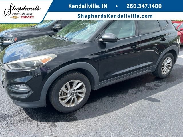 Used 2016 Gray Hyundai SE image 1