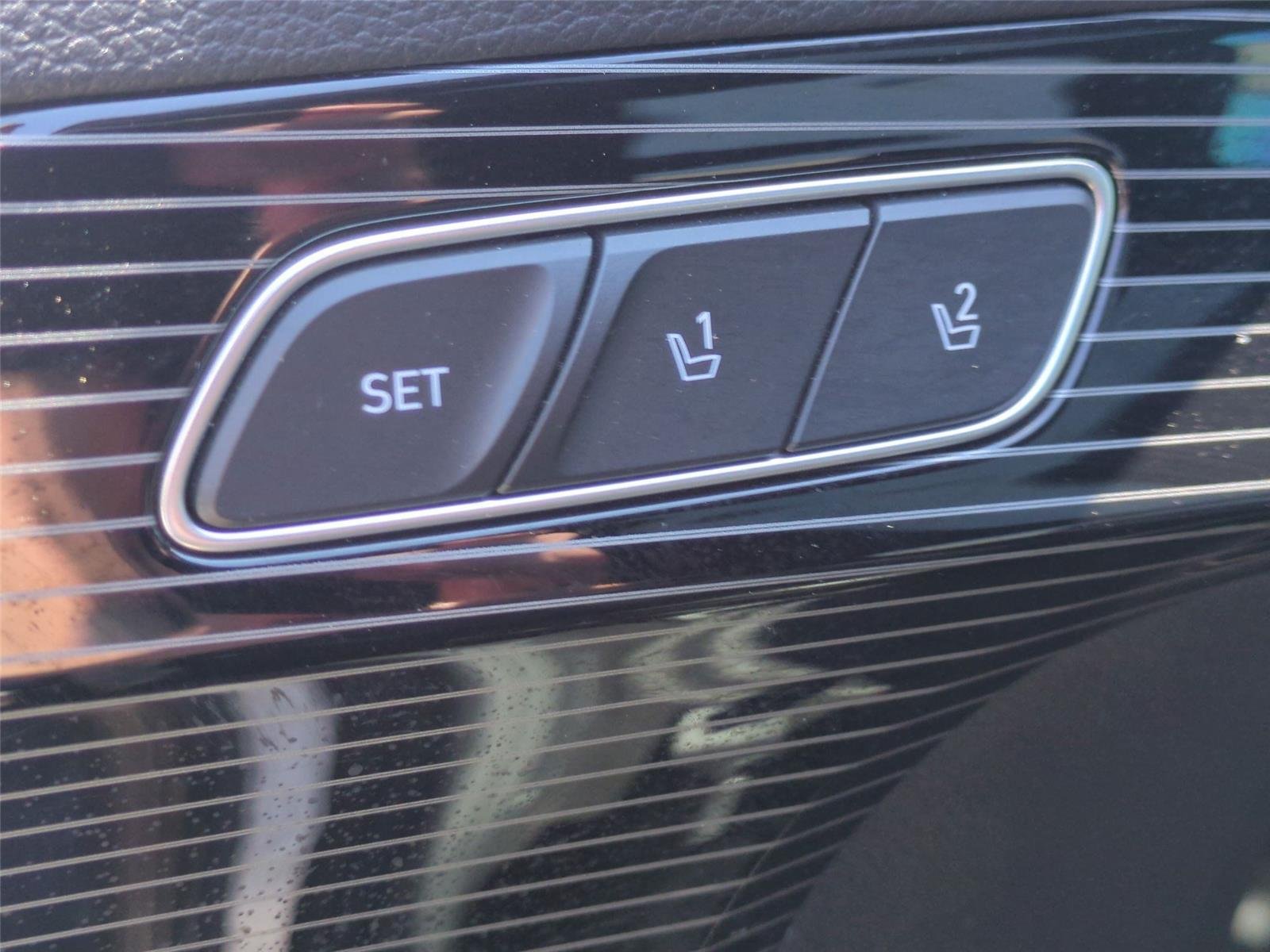 Used 2023 Abyss Black Pearl Hyundai Calligraphy image 17