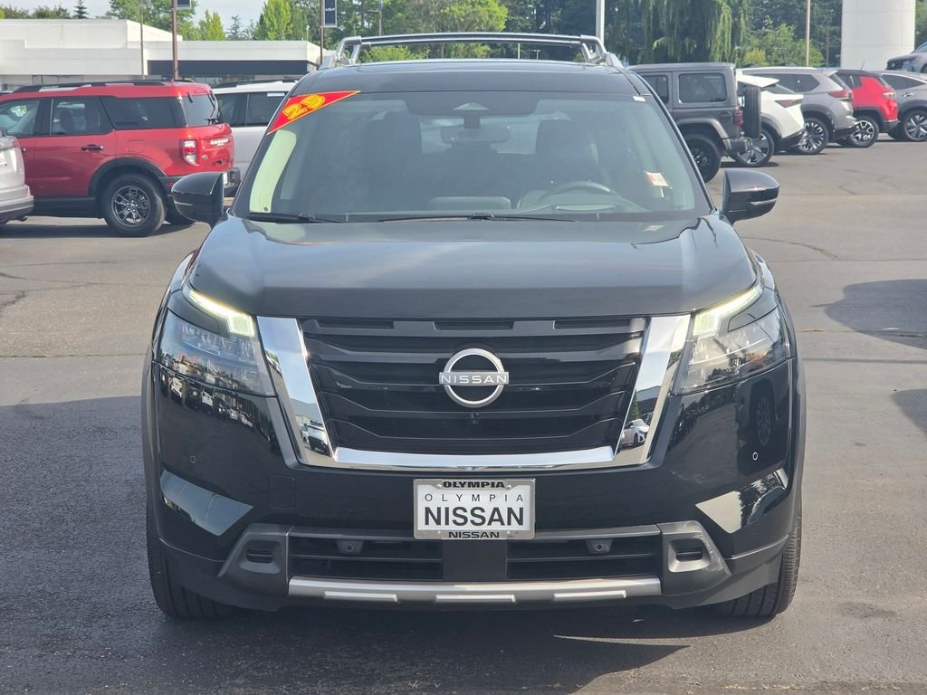 Used 2025 Black Nissan Platinum image 10