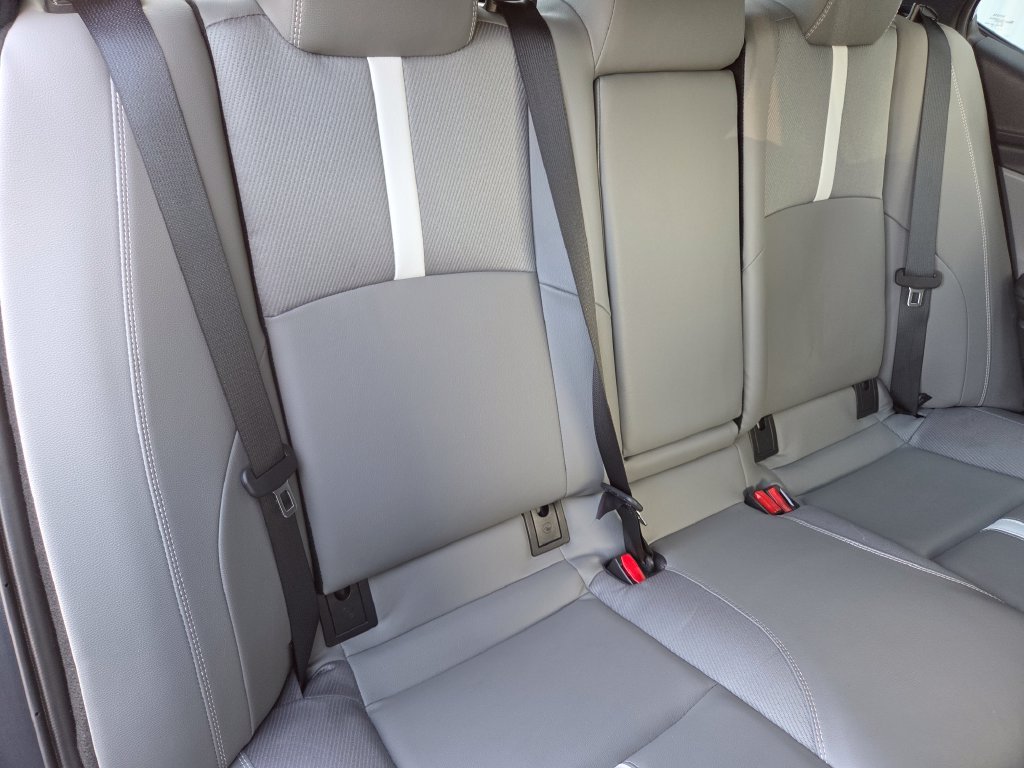 Used 2025  Toyota SE image 19