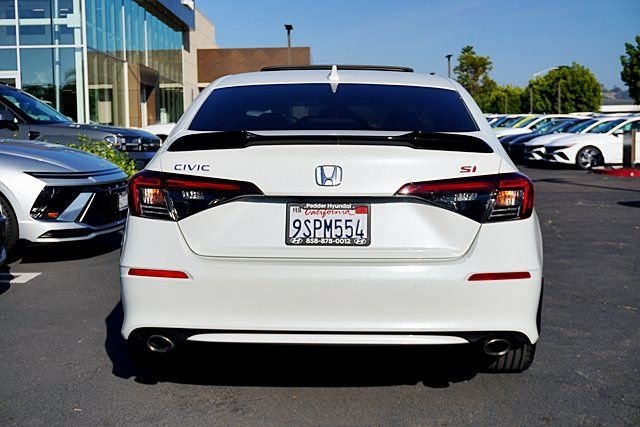 Used 2025  Honda Base image 8