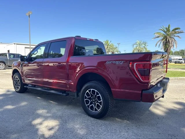 Used 2021 Rapid Red Metallic Tinted Clearcoat Ford XLT image 12