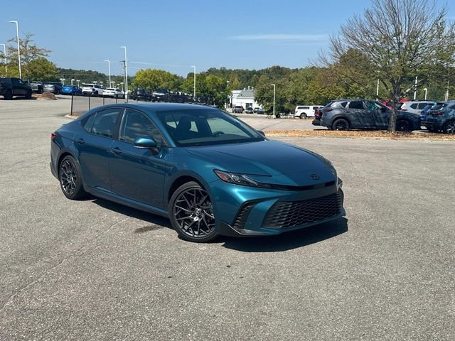 Used 2026  Toyota SE image 2