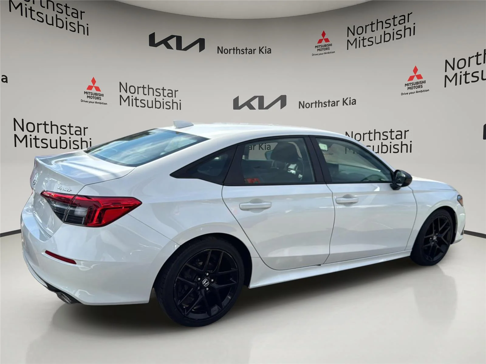 Used 2024 Platinum White Pearl Honda Sport image 6
