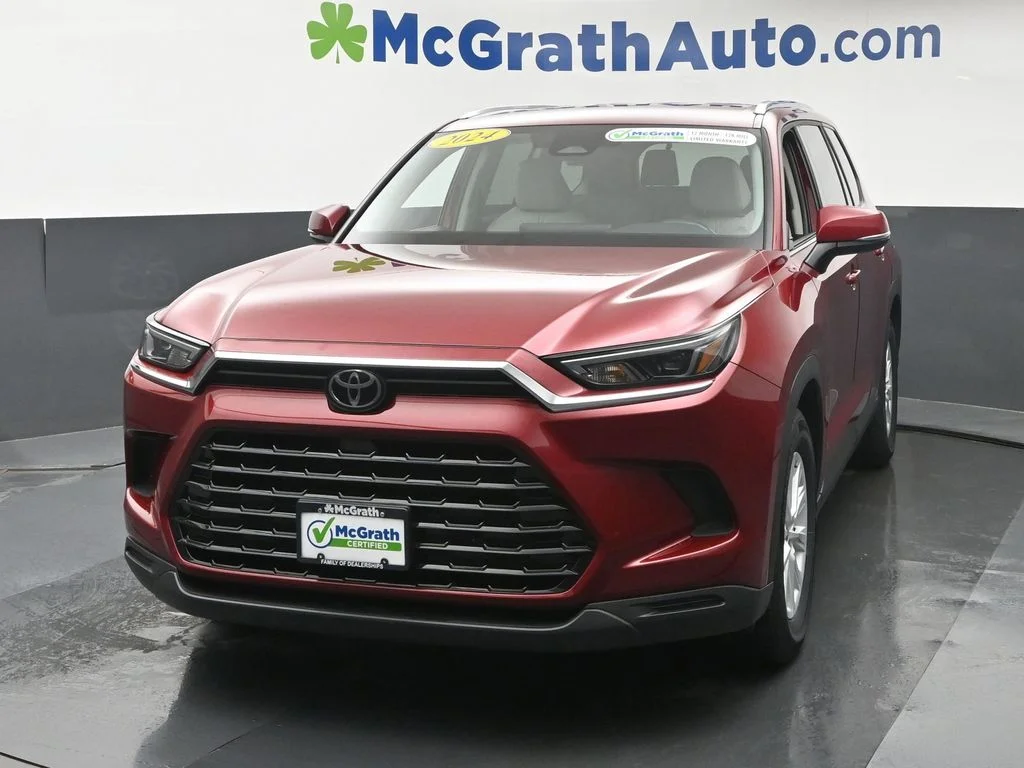 Certified Used 2024 Red Toyota XLE image 22
