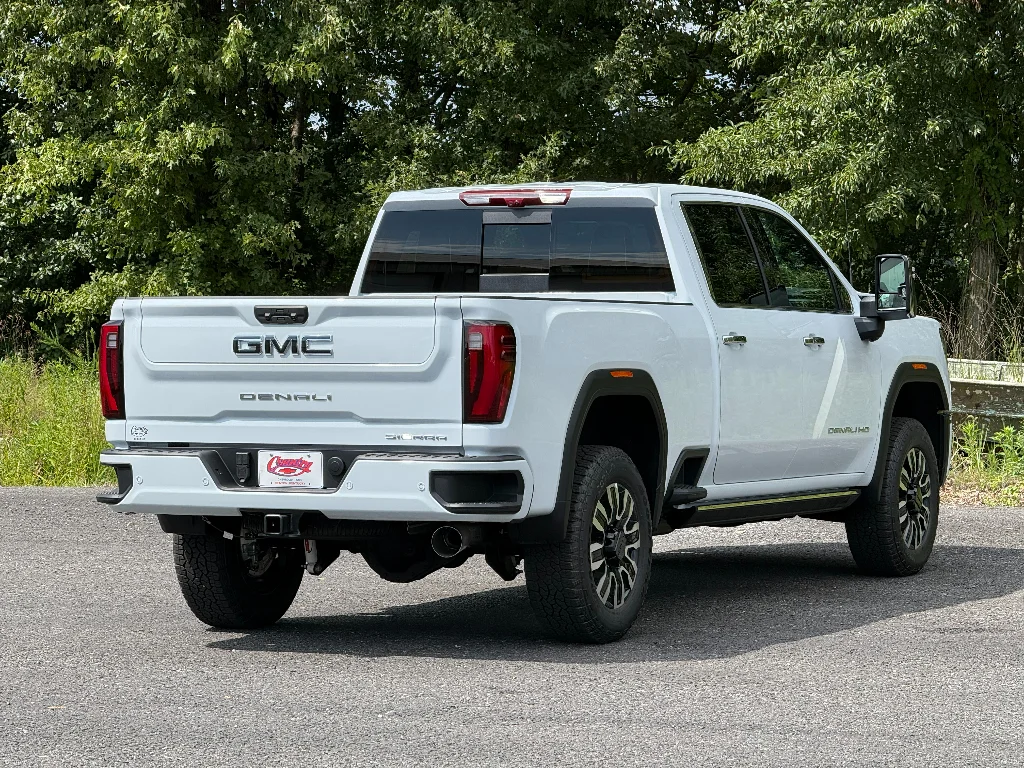 2026 GMC Sierra 2500HD Denali Ultimate - Photo 12