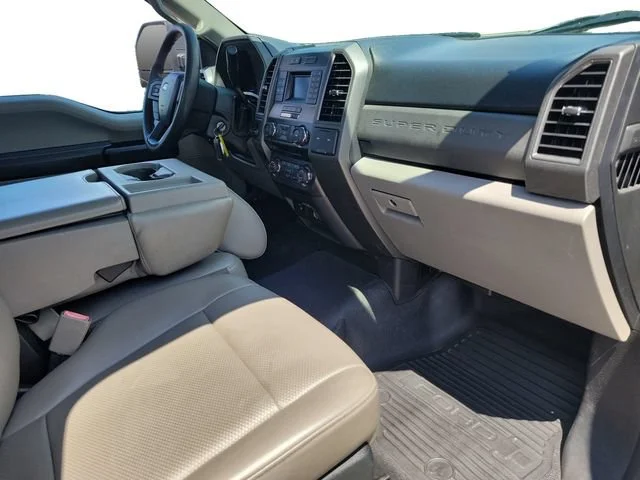 Used 2017 Oxford White Ford XL image 23
