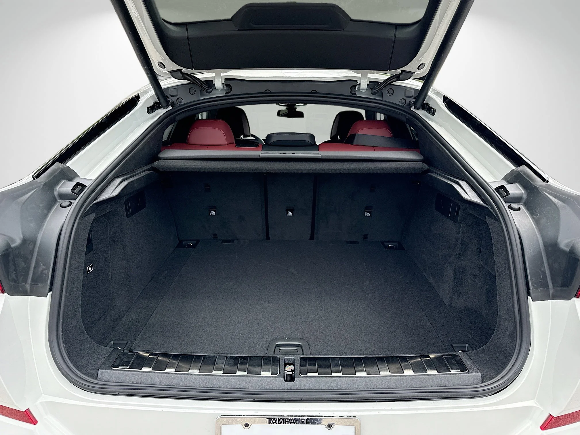 New 2027 Alpine White BMW xDrive40i image 12