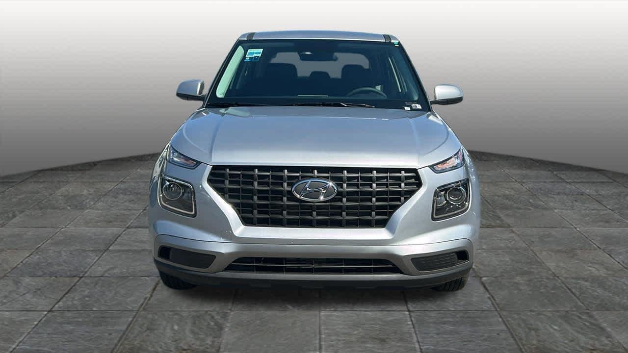 New 2026 Shimmering Silver Hyundai SE image 32