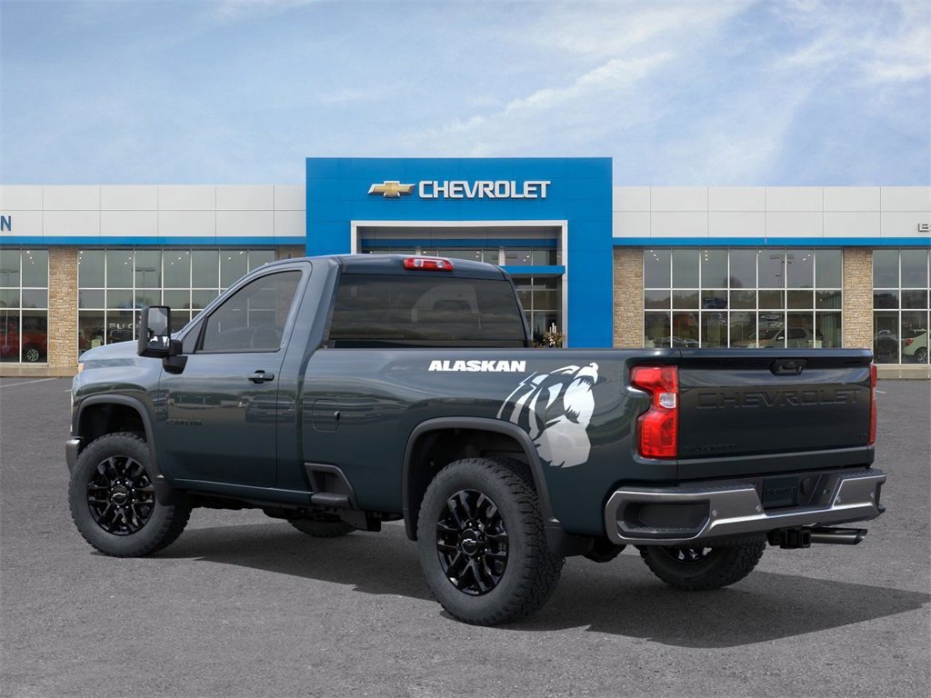 2026 Chevrolet Silverado 2500HD photo 3