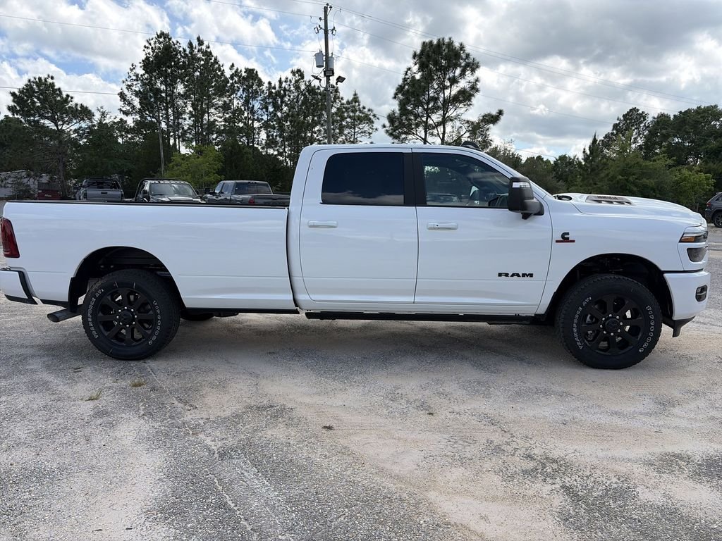 New 2026 Bright White Clear-Coat Exterior Paint Ram Laramie image 7