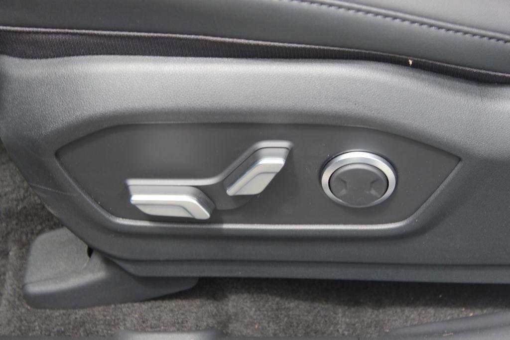 New 2026 White Hyundai SEL image 14