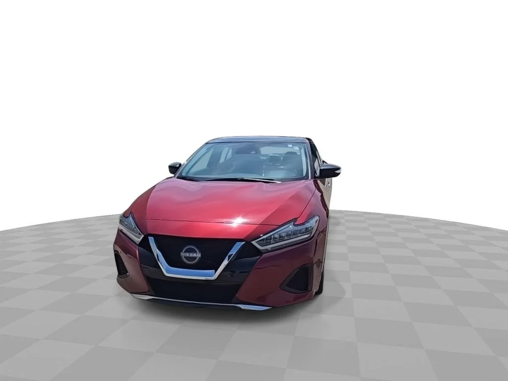 Used 2023  Nissan 3.5 SL image 3