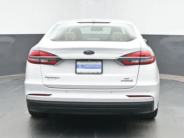 Used 2019 Oxford White Ford SE image 9