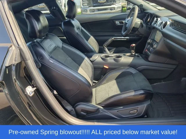 Used 2016 Black Ford Shelby GT350 image 42