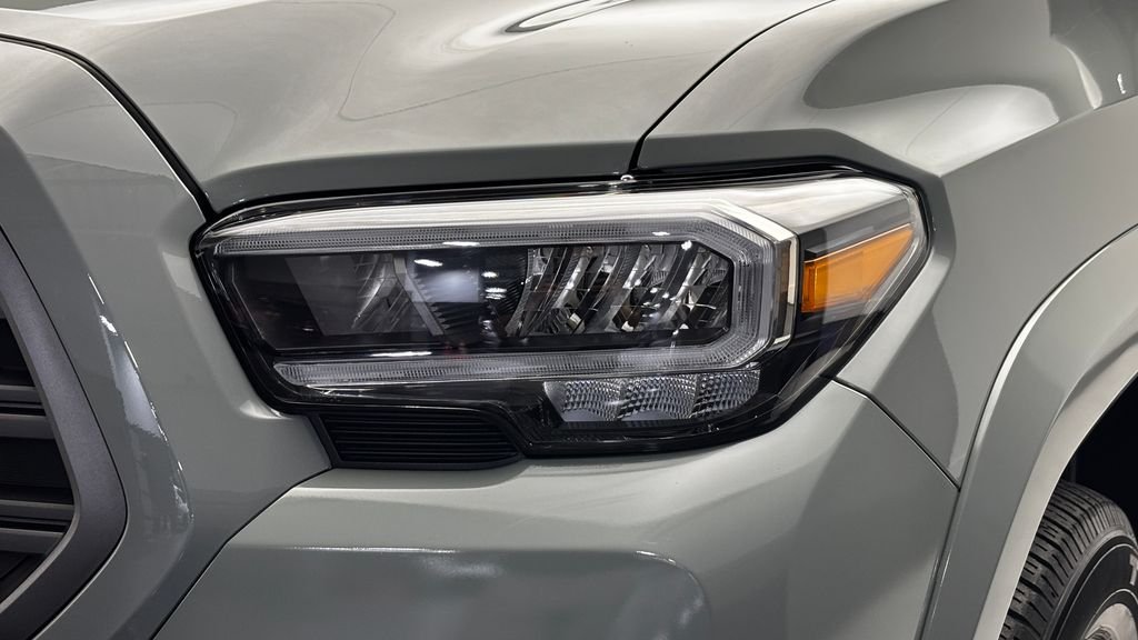 Used 2022  Toyota TRD Sport image 4