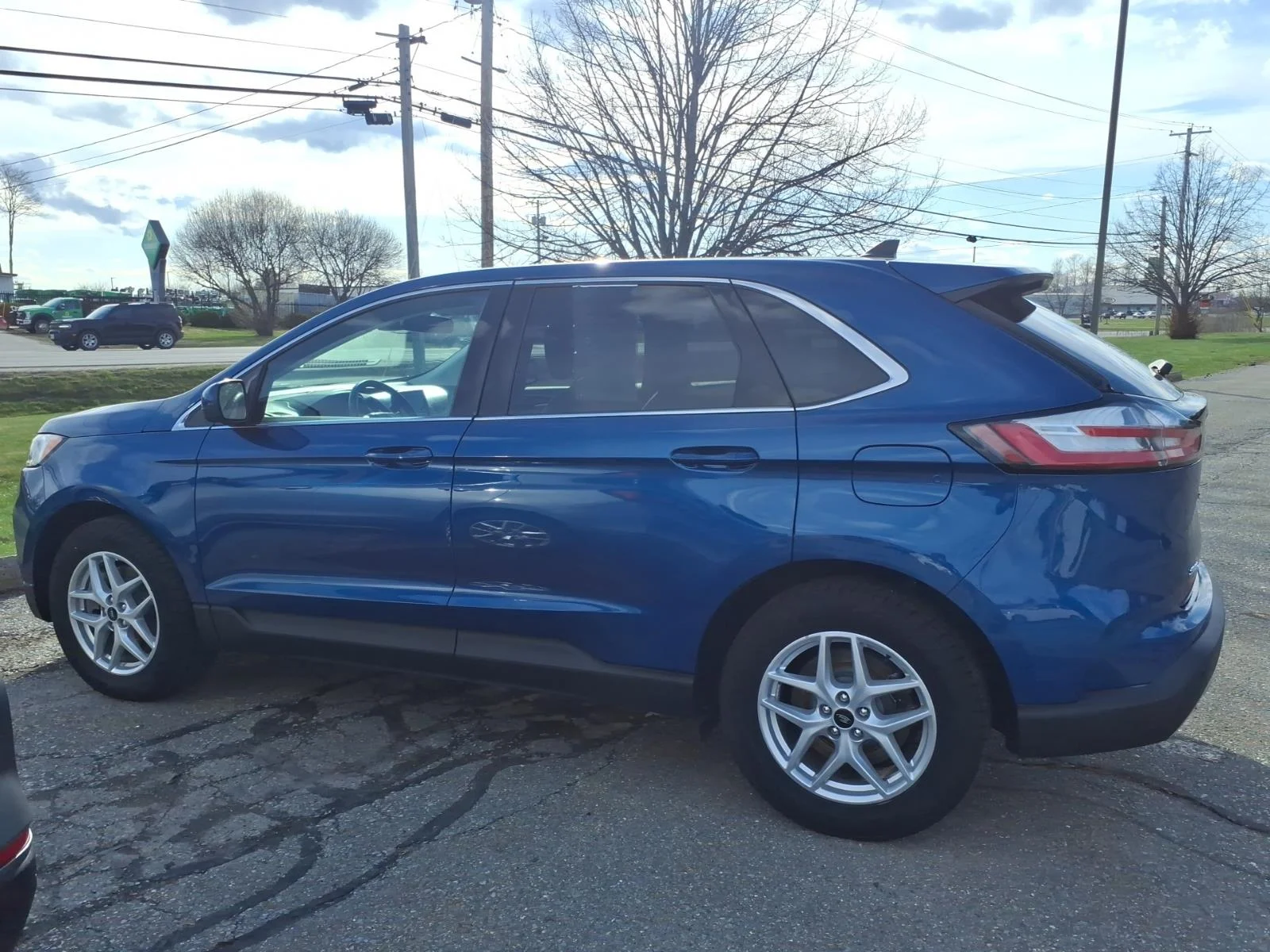 Used 2024 Blue Metallic Ford SEL image 7