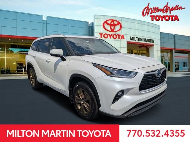 2023 Toyota Highlander Hybrid Bronze Edition