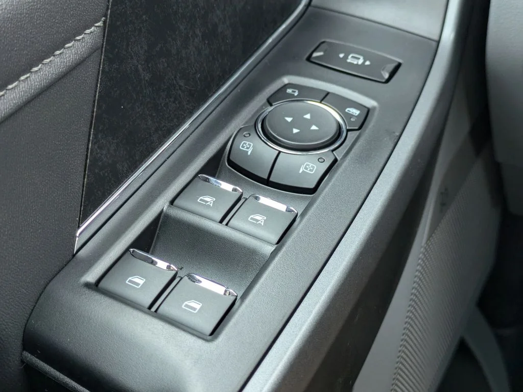 New 2026 Avalanche Ford XLT image 24
