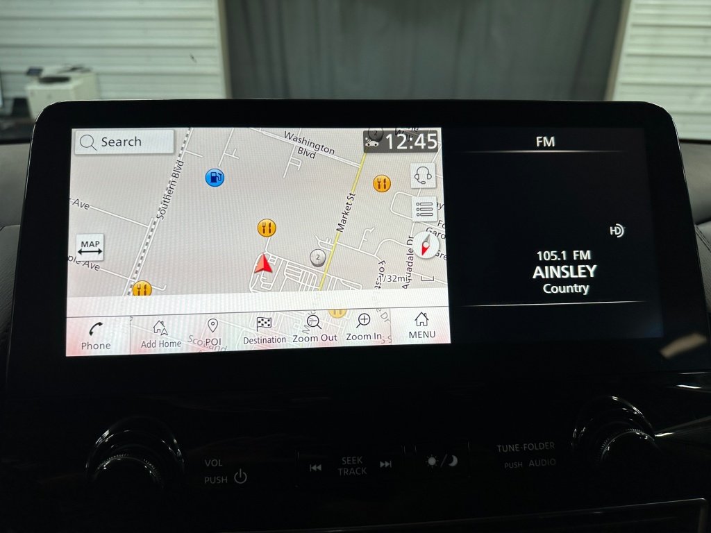 Used 2024 Super Black Nissan SL image 12