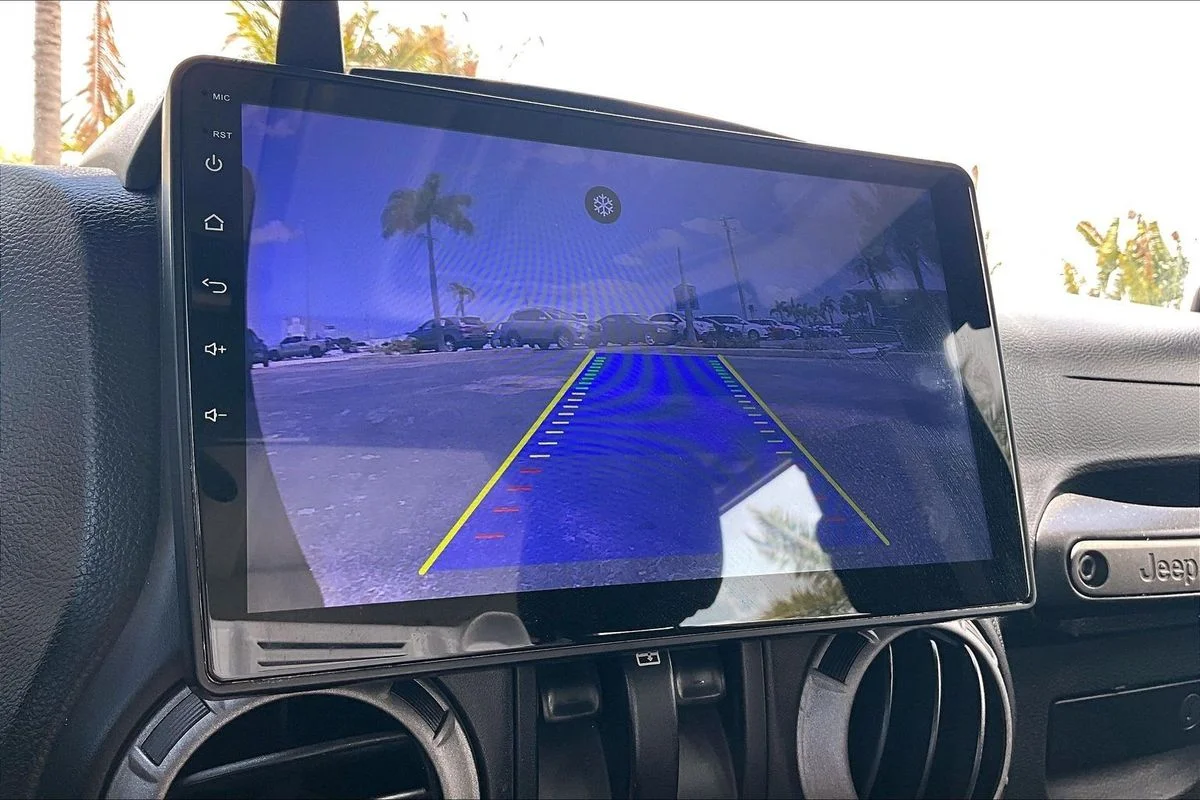 Used 2012  Jeep Sport image 14