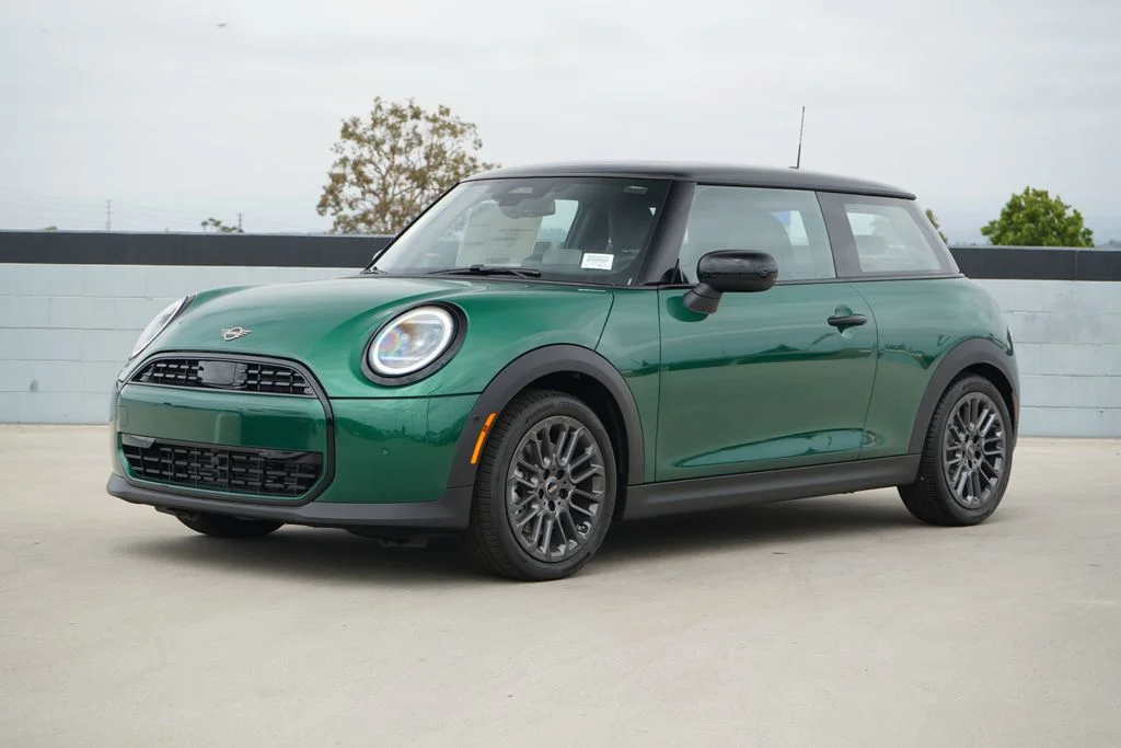 2026 MINI Hardtop's photo