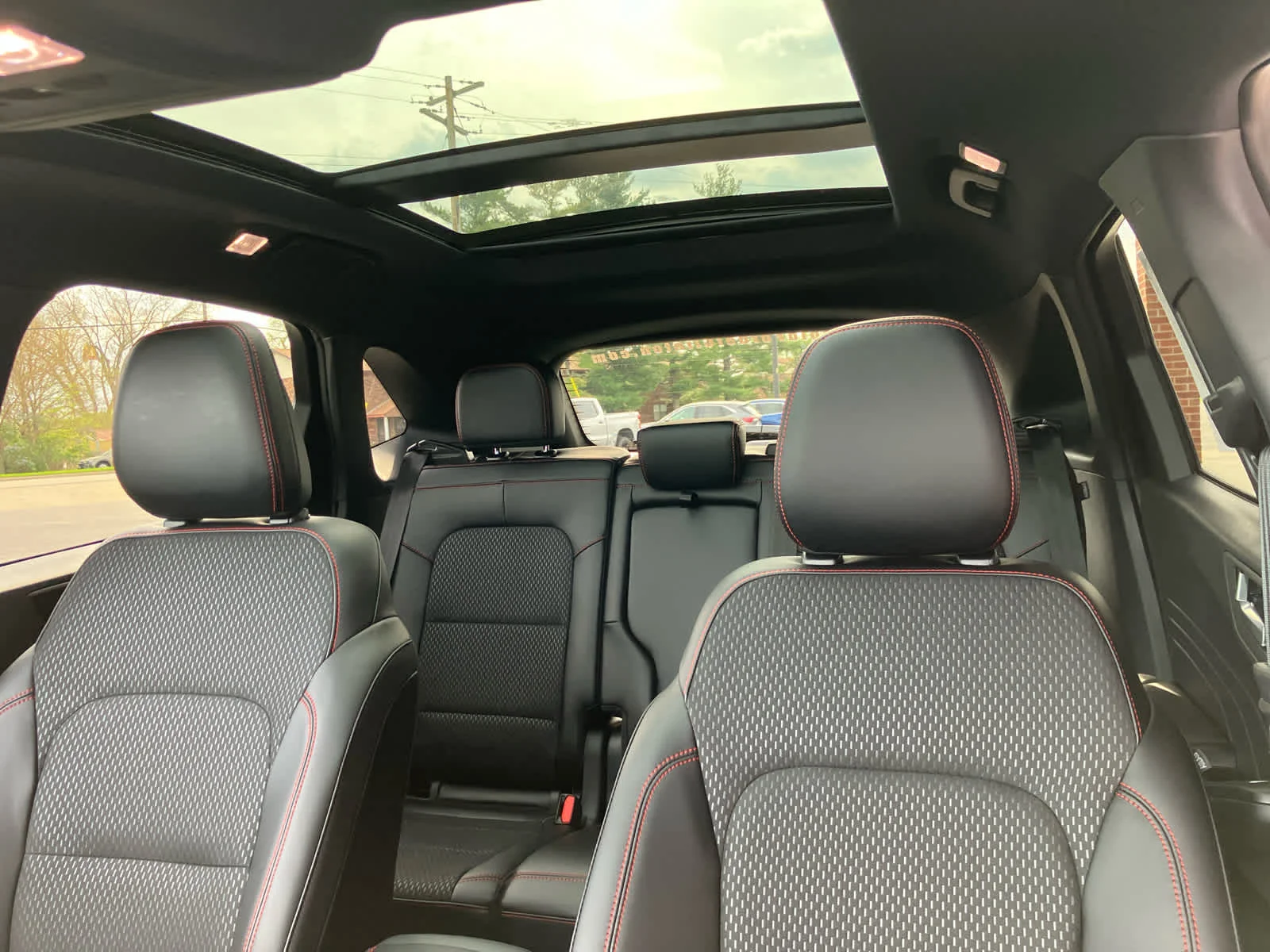 New 2026 Carbonized Gray Metallic Ford ST-Line image 11