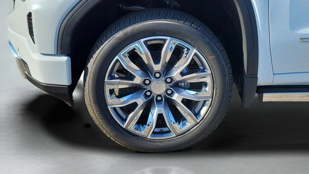 New 2026 Glacier White Tricoat GMC Denali image 26