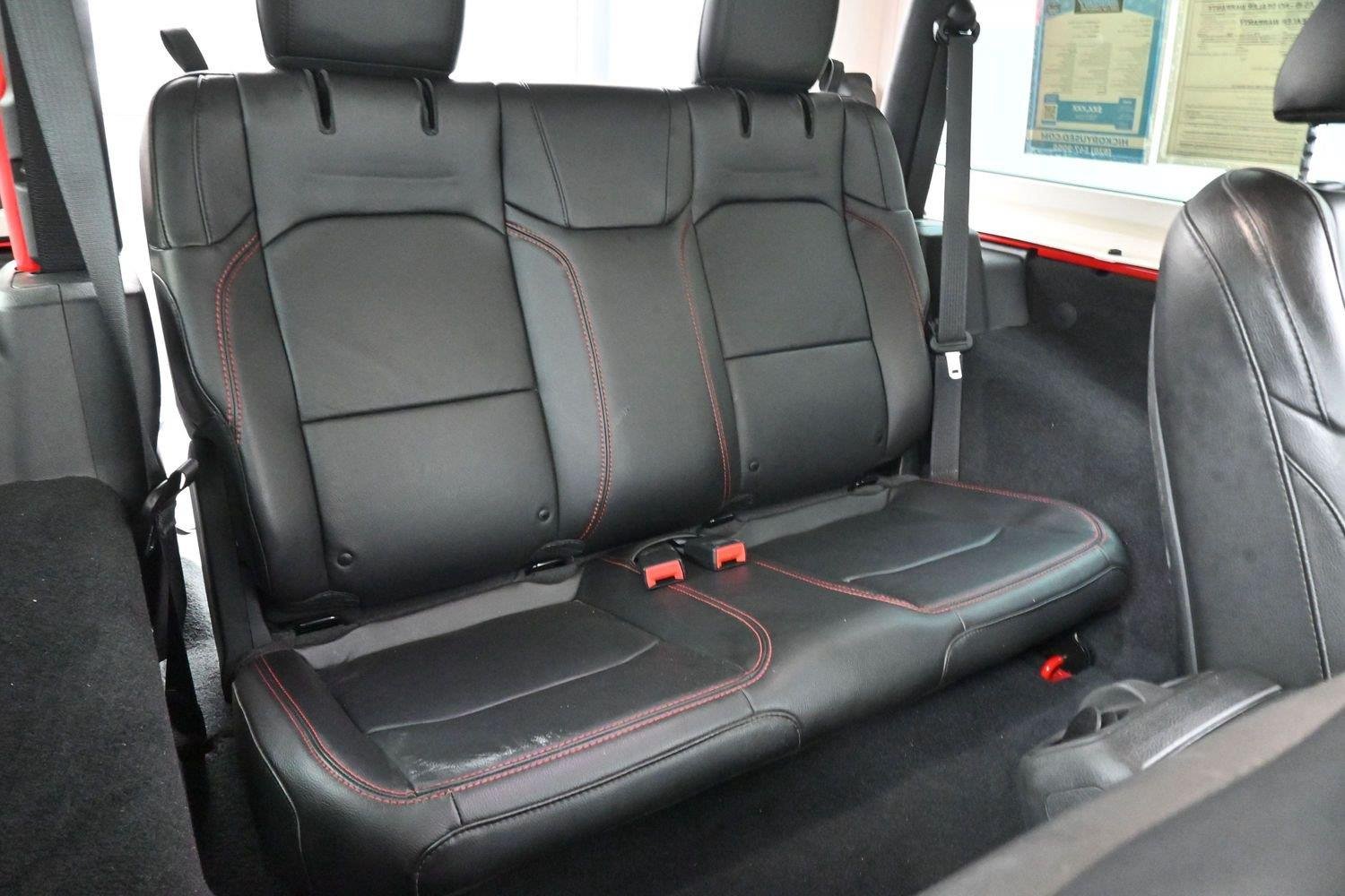 Used 2023 Firecracker Red Clearcoat Jeep Rubicon image 30