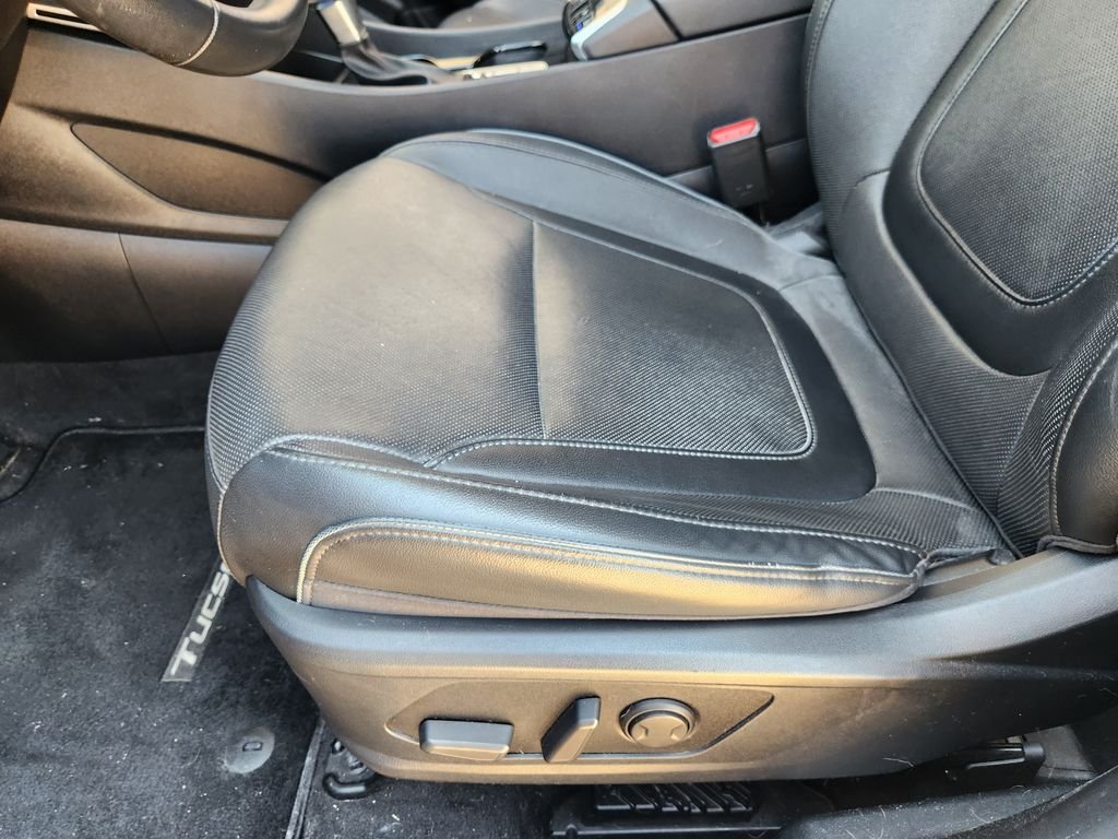 Used 2022 Intense Blue Hyundai SEL image 24