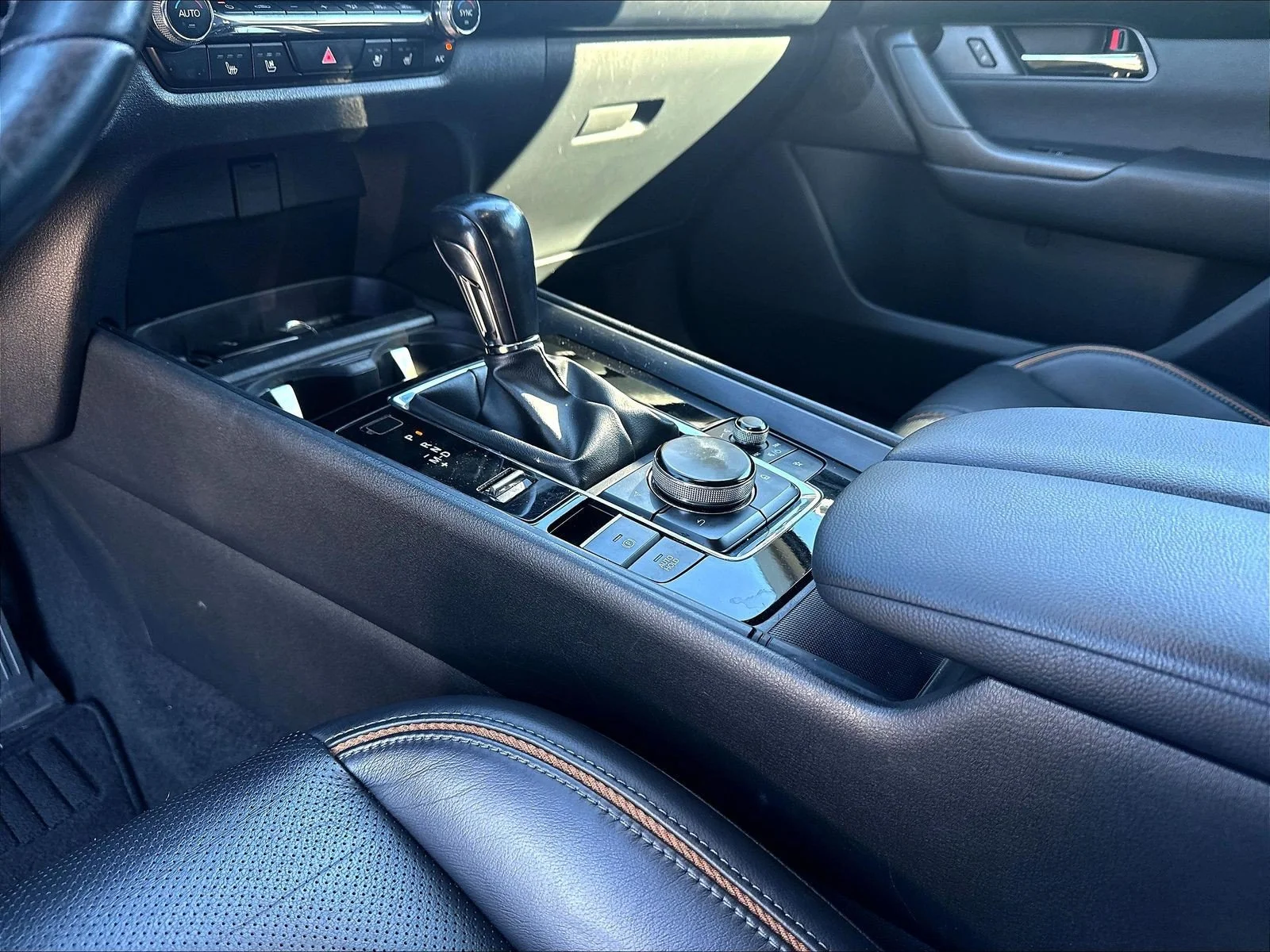Used 2023 Pearl Mazda 2.5 S Premium Plus Package AWD image 21
