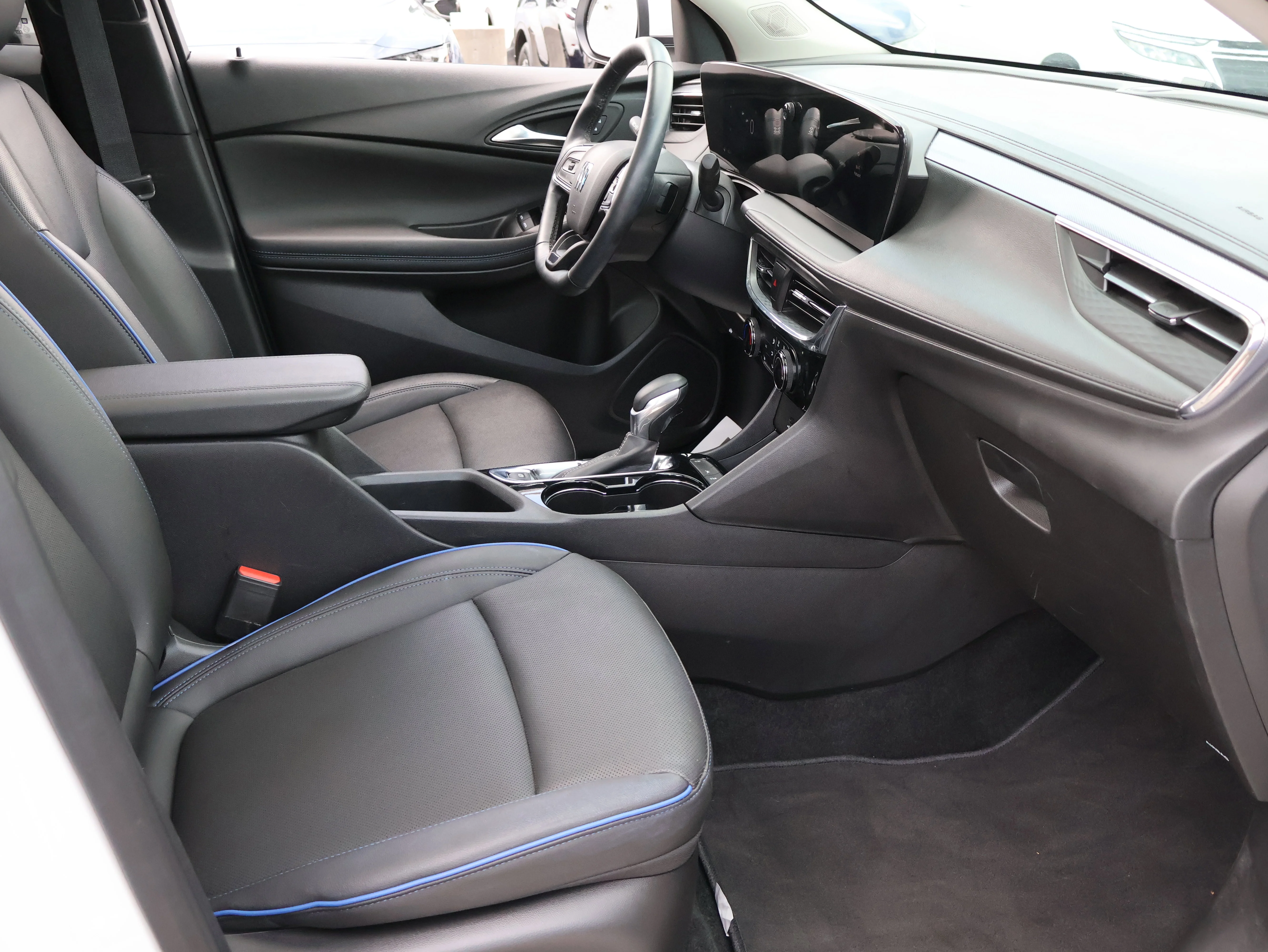 Used 2026 Summit White Buick Sport Touring image 7